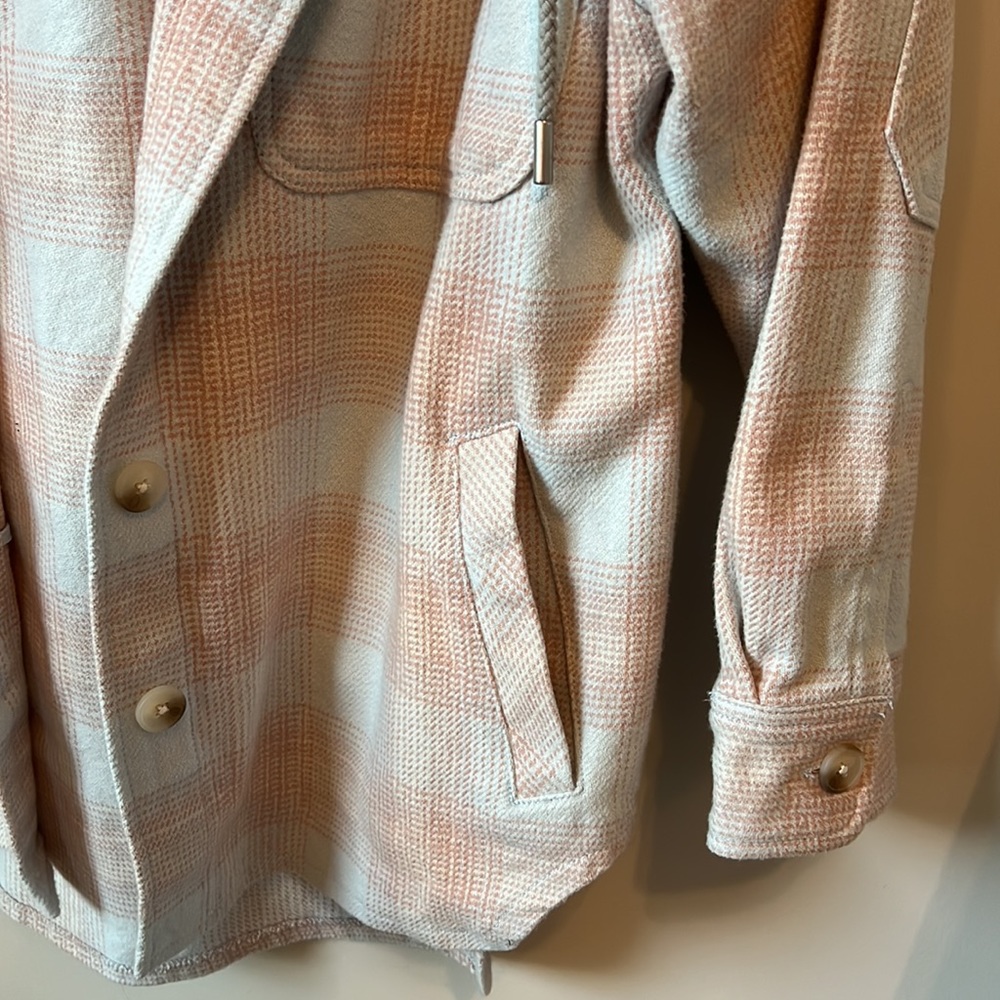 🏷️BDG Shacket - Picture 8 of 9